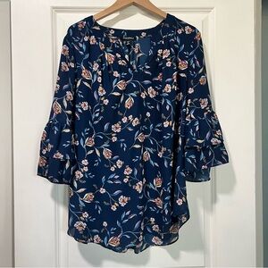 Roz & Ali Woman Women's Floral V-Neck 3/4 Bell Ruffled Sleeve Blouse Blue Sz 1X